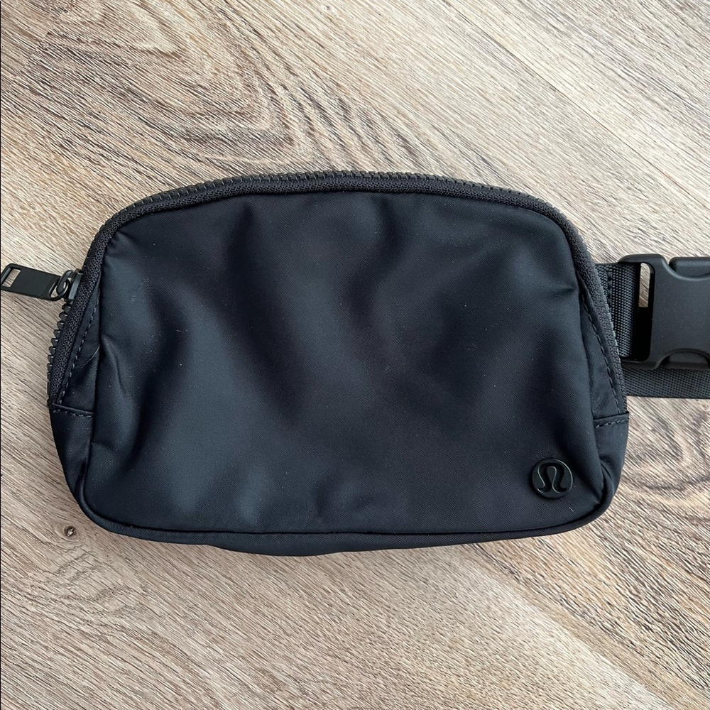 Lululemon Everyday Belt Bag